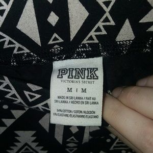 PINK Victoria's Secret Pants - Pink Victoria's Secret black grey Aztec leggings PINK Victoria's Secret Pants - Pink Victoria's Secret black grey Aztec leggings